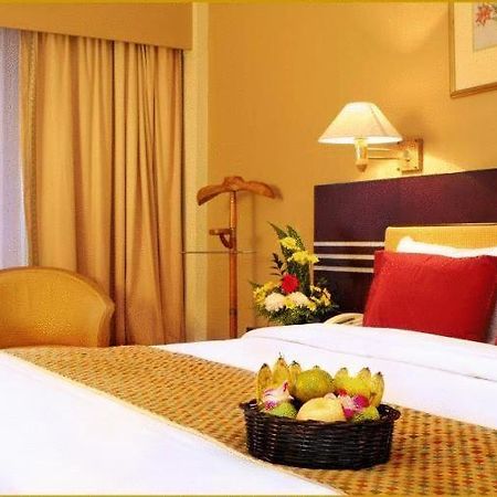 Tiara Medan Hotel & Convention Center Exterior foto